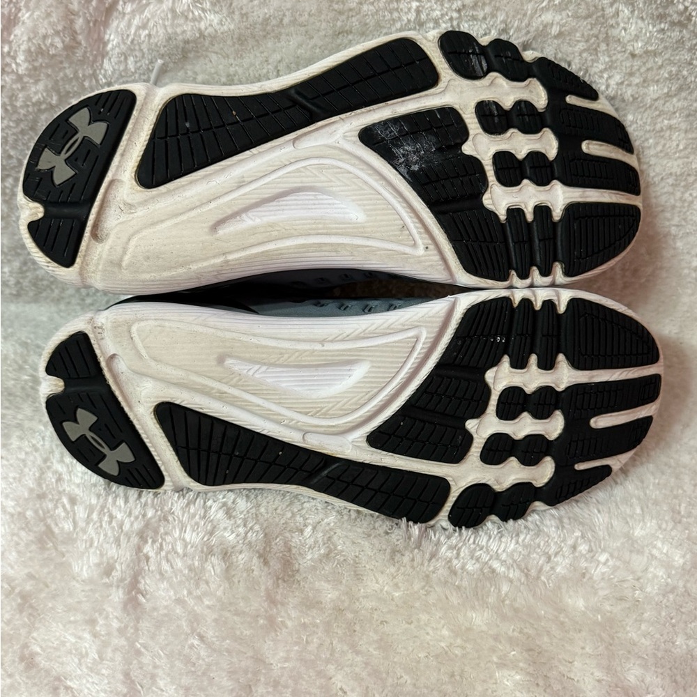 Under Armour Gray and Light Pink Training Sneaker - Picture 4 of 6